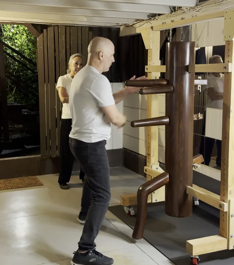 Wing Chun wooden dummy training still